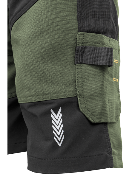 EREBOS Shorts green/black