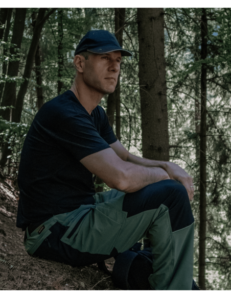 FOBOS Trousers green/black