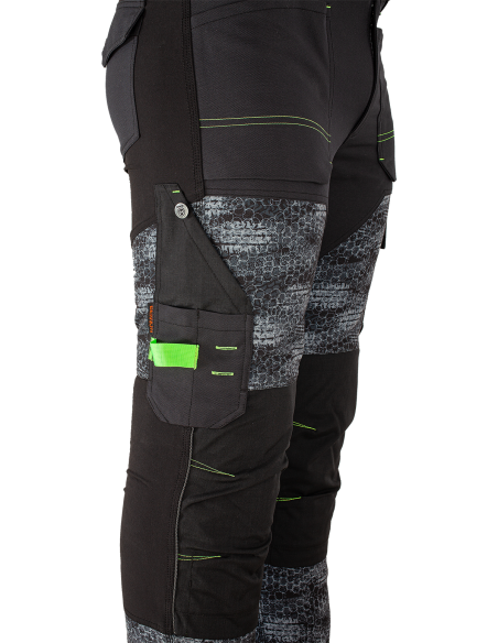 PREDATOR Trousers black/grey