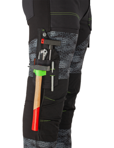 PREDATOR Trousers black/grey