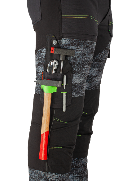 PREDATOR Trousers black/grey